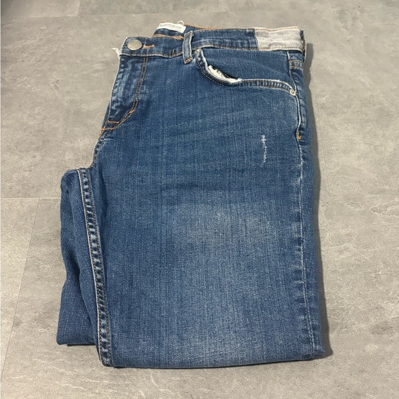 Zara • Raw Hem Jeans - Picture 3 of 9